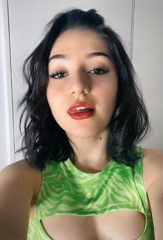 3. Irresistible Morena Cecilia Manenti de los Ríos Shows Cleavage in Zebra Dress
