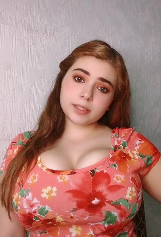 Really Cute Yami Shows Cleavage