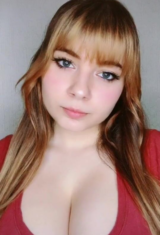 1. Yami Shows her Appealing Cleavage