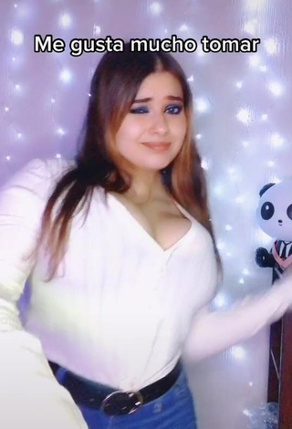 Dazzling Yami Shows Cleavage and Bouncing Breasts