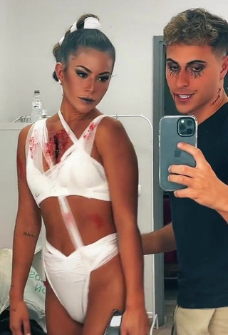 3. Beautiful Alba López Shows Cleavage in Sexy White Bikini