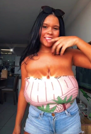 Allana Vasconcelos Shows her Appealing Cleavage and Bouncing Boobs
