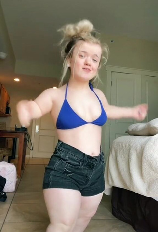 1. Irresistible Cassandra Mae Davis Shows Cleavage in Blue Bikini Top and Bouncing Breasts