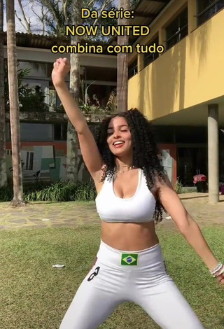 3. Erotic Gleijysa Shows Cleavage in White Sport Bra and Bouncing Boobs