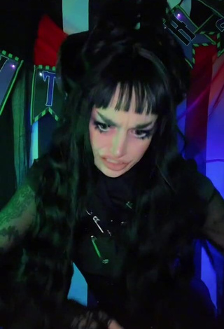 Hauntedhostess (@hauntedhostess) - Porn Videos from TikTok