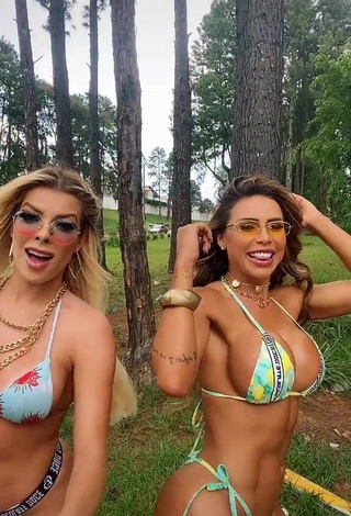 Jaquelline Shows Cleavage in Sweet Bikini