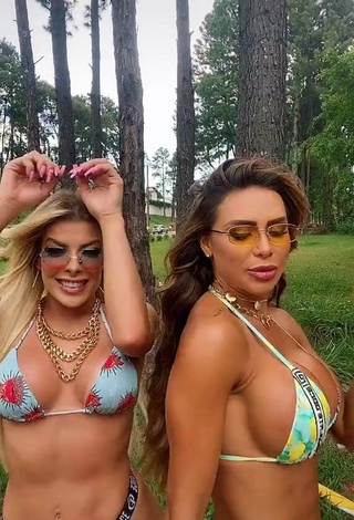 3. Jaquelline Shows Cleavage in Sweet Bikini