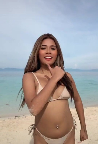 3. Elegant Julie Mae Potot Lambayong Shows Cleavage in Beige Bikini and Bouncing Breasts