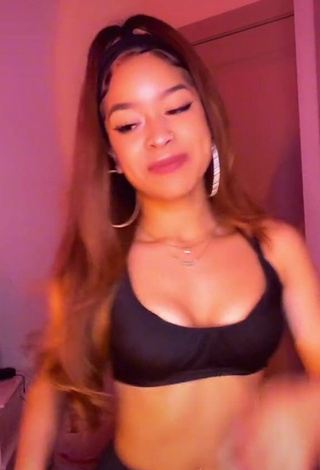 Adorable Lanii Kay Shows Cleavage in Seductive Black Crop Top