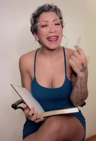 3. Sexy Paula Arias Shows Cleavage in Blue Dress