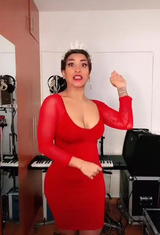 1. Hottie Paula Arias Shows Cleavage in Red Dress