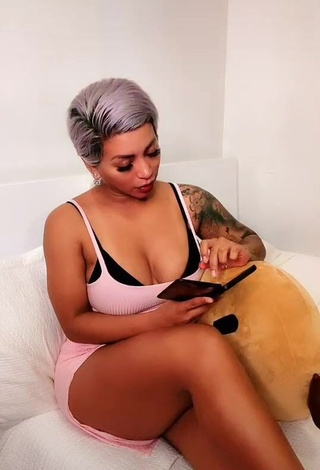 1. Cute Paula Arias Shows Cleavage in Pink Dress