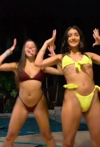 Erotic Pamela in Mini Bikini at the Pool