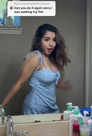 Erotic Priscila Montoya Shows Cleavage in Dress