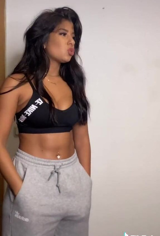 Hot Sabrine Khan Shows Cleavage in Black Sport Bra and Bouncing Breasts