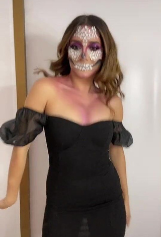1. Hottie Sam Espinosa Osuna Shows Cleavage in Black Dress