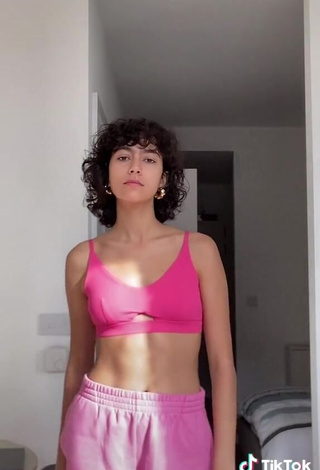 Captivating Arantza Goett in Pink Sport Bra