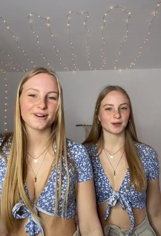 1. Amazing Finja & Svea Shows Cleavage in Hot Floral Crop Top