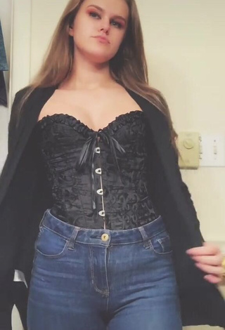 1. Erotic Dakota Young in Black Corset