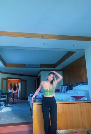 1. Irresistible Isabella Patel Shows Cleavage in Green Crop Top