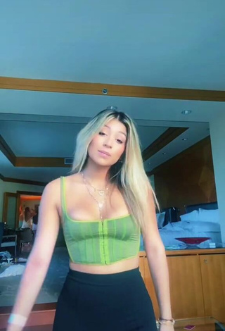 Irresistible Isabella Patel Shows Cleavage in Green Crop Top