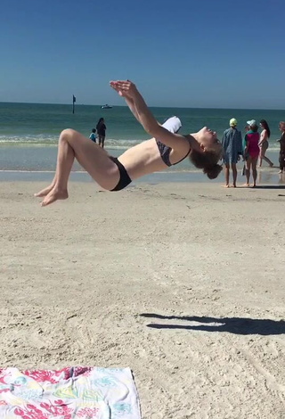 3. Irresistible Elaina Rose in Bikini at the Beach while doing Sports Exercises