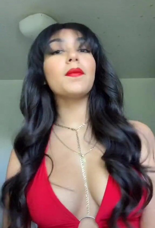 1. Hot Jackie Ybarra Shows Cleavage