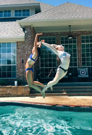 2. Irresistible Kallie Hardin in Bikini at the Swimming Pool