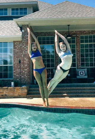 3. Irresistible Kallie Hardin in Bikini at the Swimming Pool