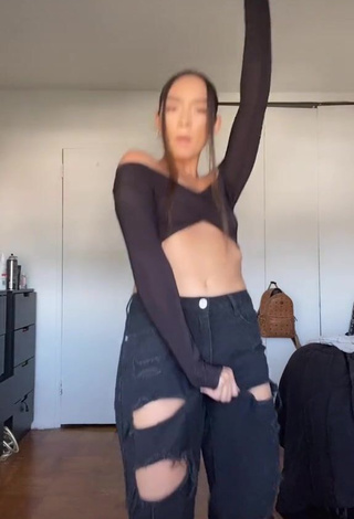 1. Hot Katelyn Ashley in Black Crop Top