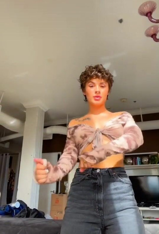 Irresistible Katherine Krecioch in Crop Top