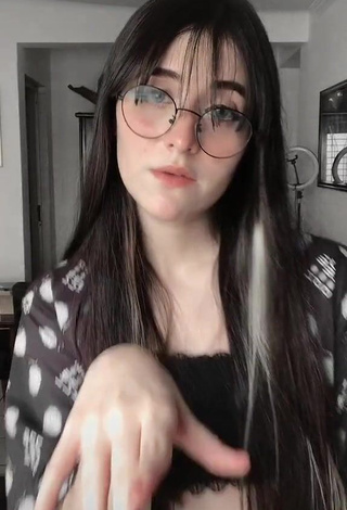 1. Erotic Cherryzinhai in Black Crop Top