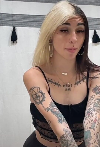 Lovely Cruella Morgan in Black Crop Top