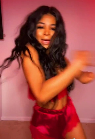 3. Hottie Destinee Faire Shows Cleavage in Red Crop Top while Twerking