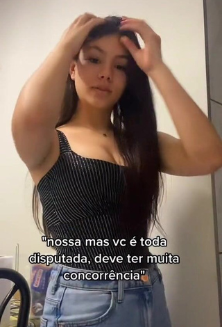 Captivating Dudinha Moraes Shows Cleavage in Black Top and Bouncing Tits