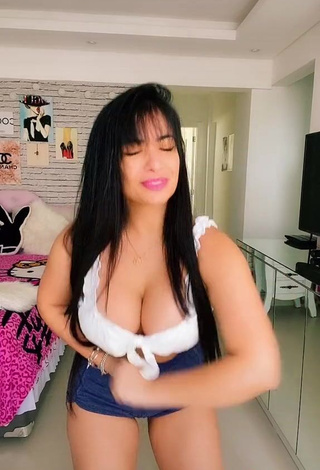 3. Irresistible Emanuelly Raquel Shows Cleavage in White Crop Top and Bouncing Tits