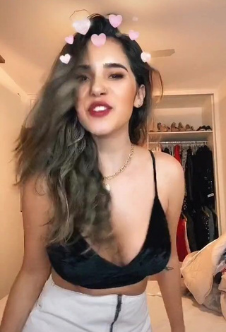 Cute Gizelly Bicalho Shows Cleavage in Black Crop Top and Bouncing Boobs