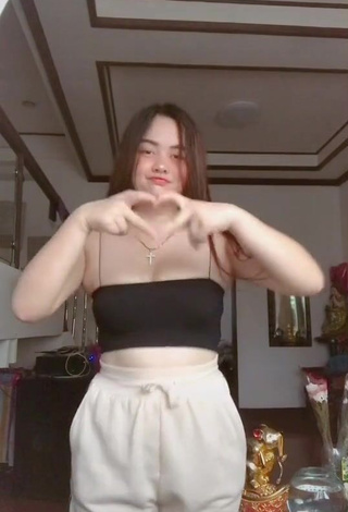 3. Hottest Delacruz Jane Pauline in Black Crop Top and Bouncing Tits