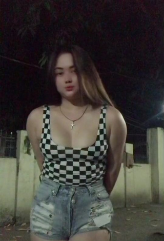 1. Breathtaking Delacruz Jane Pauline Shows Cleavage in Checkered Crop Top