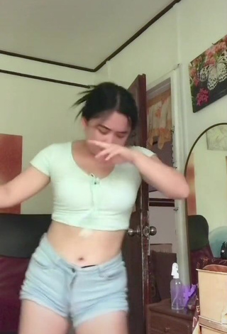 3. Delacruz Jane Pauline in Sexy Light Green Crop Top