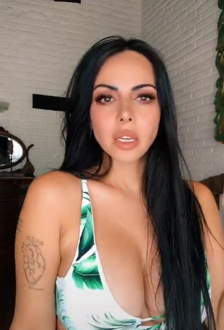 2. Erotic Jimena Sánchez Shows Cleavage in Bikini Top