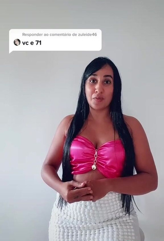 Beautiful Karollyny Campos Shows Cleavage in Sexy Pink Crop Top