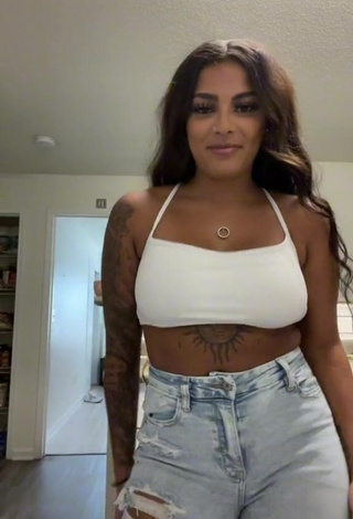 1. Erotic Liaamonae in White Crop Top and Bouncing Boobs