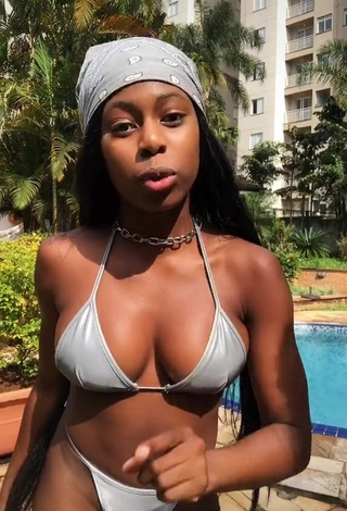 3. Erotic MC Soffia Shows Cleavage in White Bikini and Bouncing Breasts