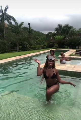 1. Irresistible MC Soffia Shows Cleavage in Black Bikini at the Swimming Pool