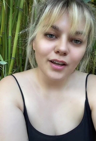 1. Erotic Louane