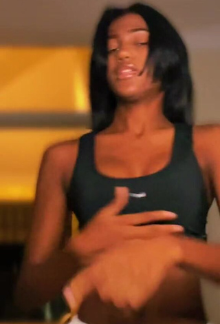 1. Erotic Nicole Damari Shows Cleavage in Black Sport Bra and Bouncing Tits