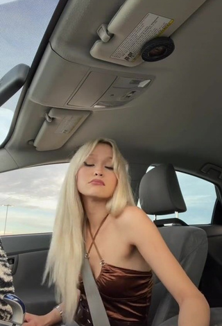 3. Erotic Isabella Sosa in Dress in a Car