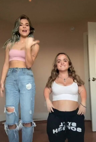 1. Really Cute Emmalia Razis in Crop Top and Bouncing Tits