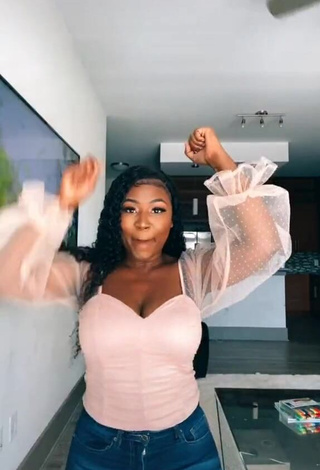 Hot Airionna Lynch Shows Cleavage in Pink Top and Bouncing Tits